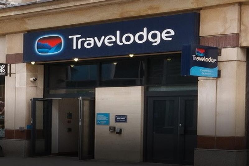 Travelodge Cardiff Central Queen Street Екстер'єр фото
